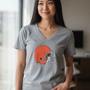 Cleveland Browns Helmet Logo Women's Gray Team Apparel Shirt